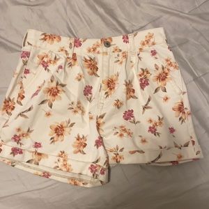 American eagle floral shorts never worn